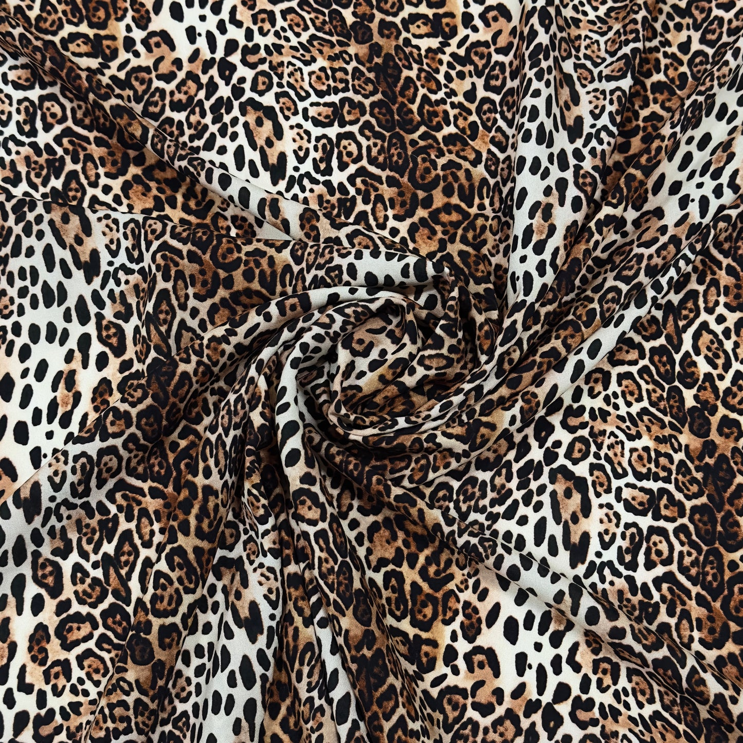 Leo Print – Eleganter Stoff mit Leopardenmuster | Viskose