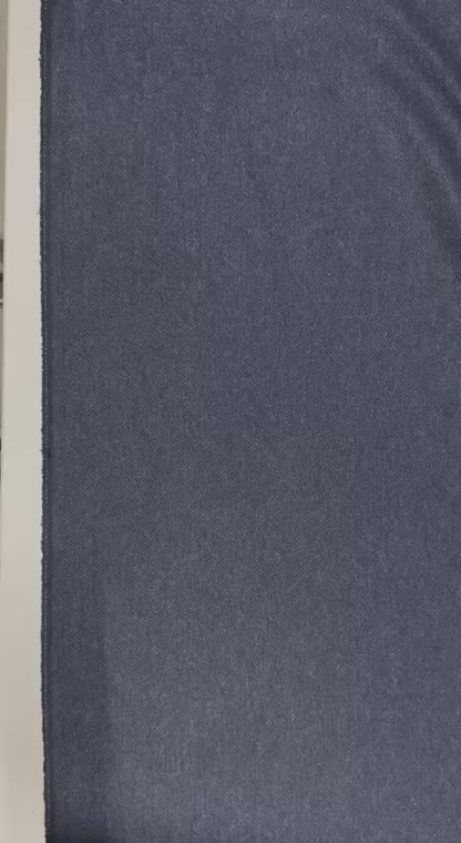 Wollstoff in Dunkelblau mit Fischgrätmuster  | Wolle